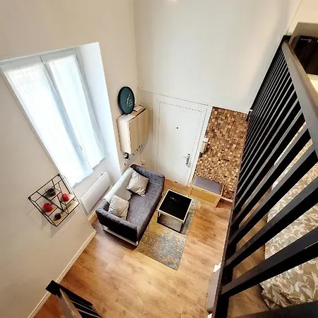 - Basilique St-sernin------- Netflix Apartment Toulouse